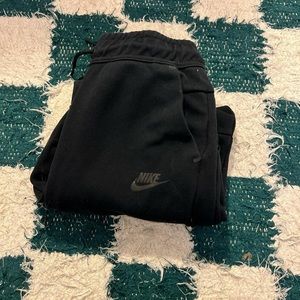 Like New Nike Tech Sweats